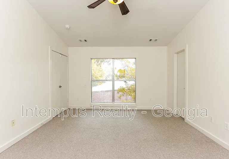 241 Maynard Ter #5 — Photo 13