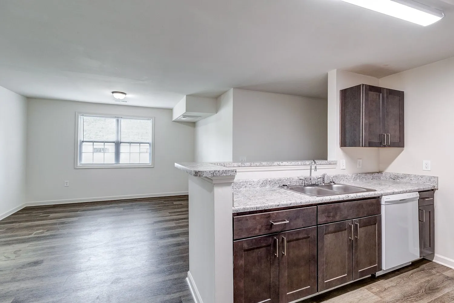 Ada Park Apartments — Photo 4