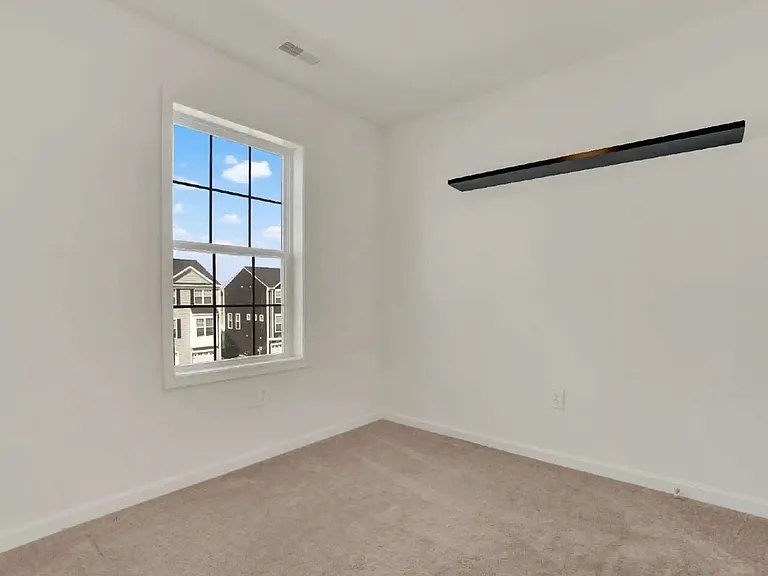 345 Avon Dr — Photo 16