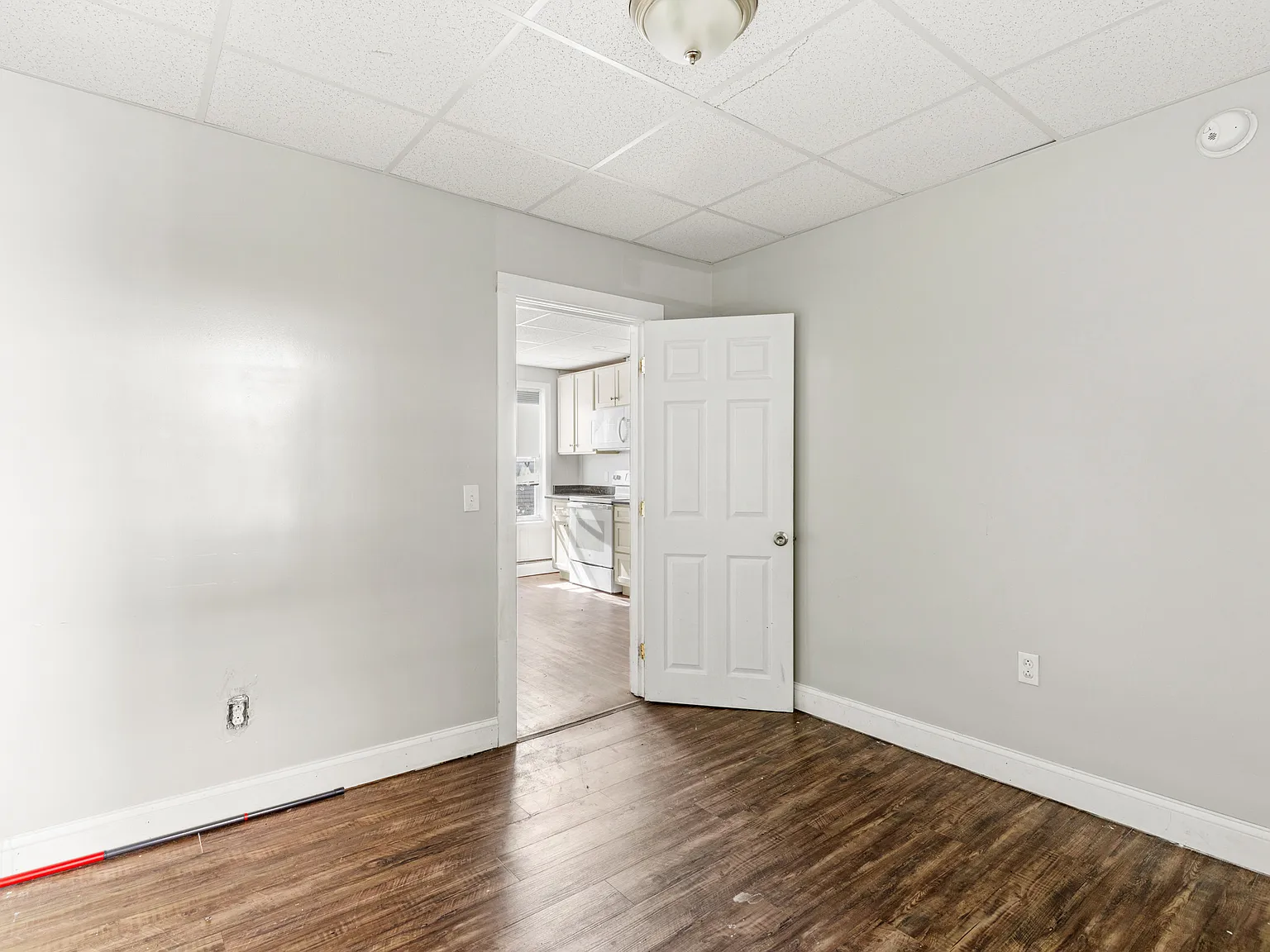 3 bed, 1080 sqft, $1,600 — Photo 1