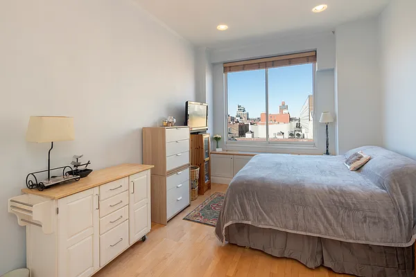 Sold by Bohemia Realty Group | media 1
