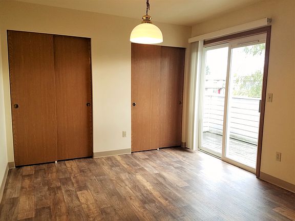 3rd image of 130 21st St SE #19