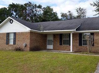 1060 Desert Shield St, Hinesville, GA 31313