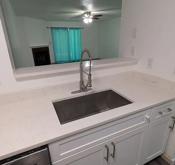 417 Ridgecreek Dr — Photo 3