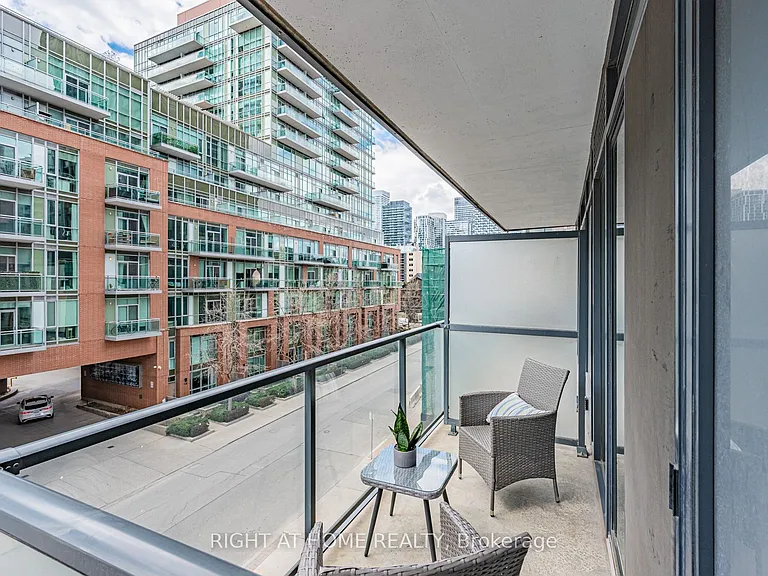 105 George St #312 — Photo 22