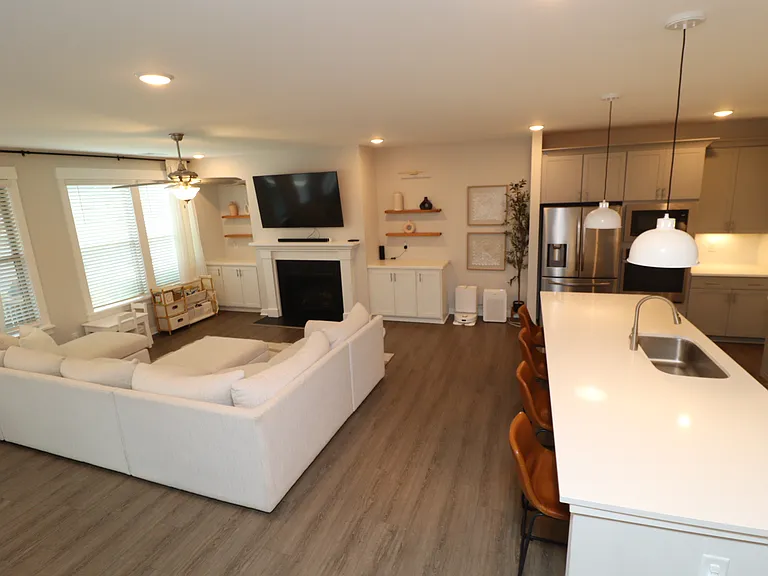 2151 Maggie Valley Dr — Photo 15
