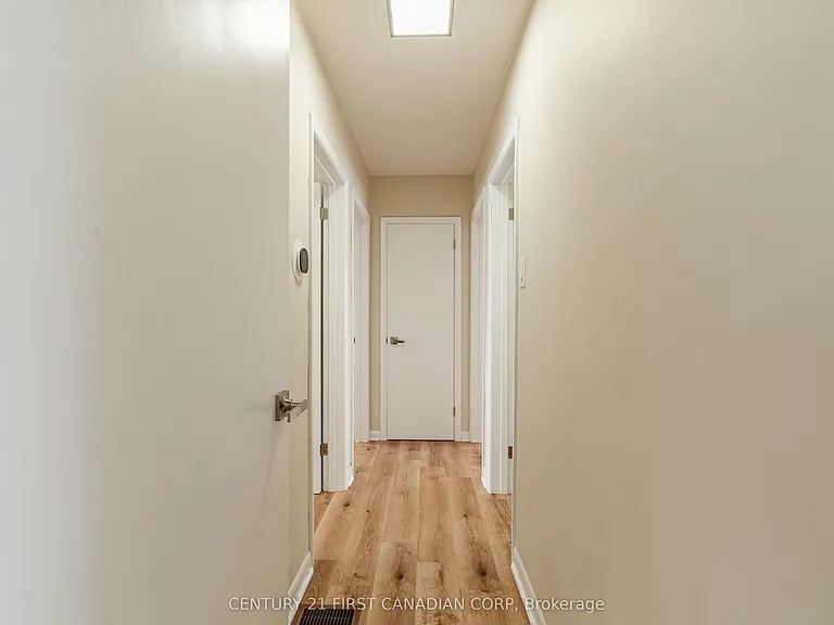 177 Myrtle St #UPPER — Photo 15