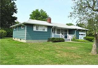 2nd image of 90 Sawka Dr