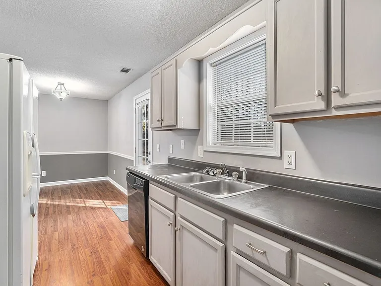 192 Conifer Ln — Photo 11