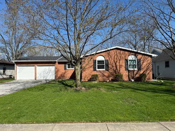 1907 Candlewick Dr, Findlay, OH 45840