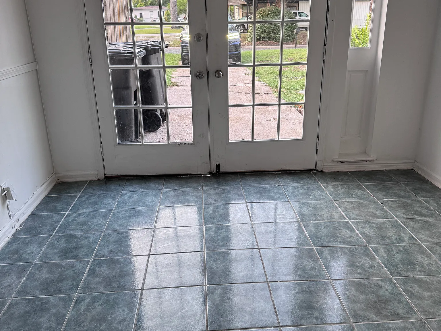 3 bed, 2.5 bath, 1929 sqft, $2,150 — Photo 4