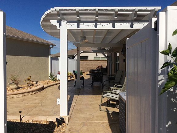 Side Yard Street Entrance