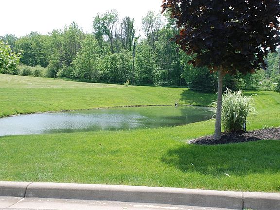 3rd image of 1764 Fox Ridge Trl
