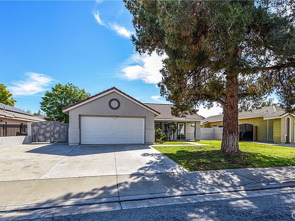 2nd image of 26063 Ridgemoor Rd