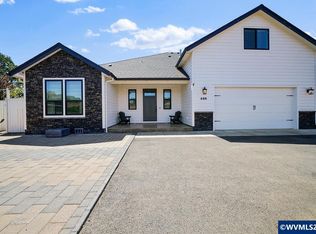 486 NW Coast Mountain Dr, Dallas, OR 97338