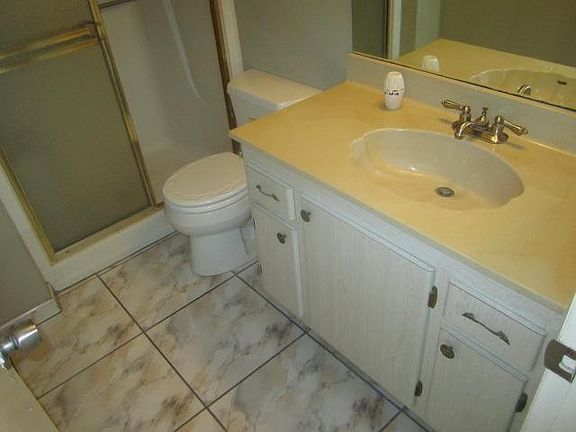 4th image of 2300 NE 1st Ln #4120