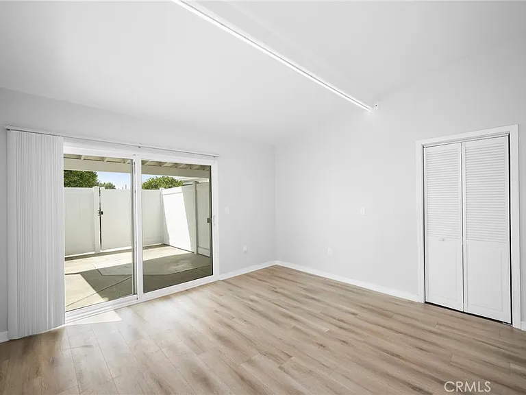 13840 Community St — Photo 11