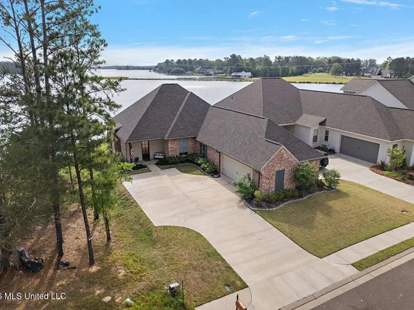 146 Herons Bay Cir, Madison, MS 39110