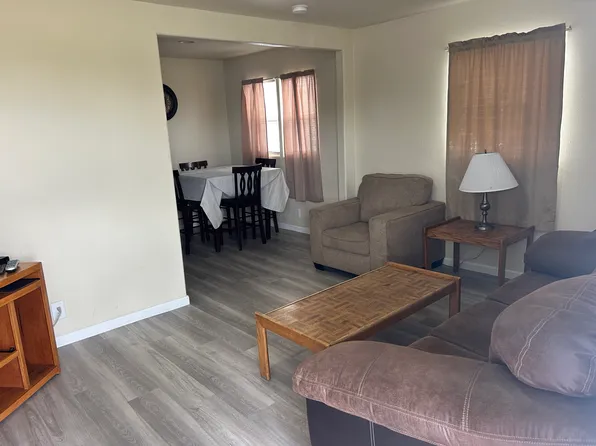 1109 Alder St APT B, Rawlins, WY 82301