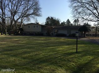 22942 Timberline Dr, Southfield, MI 48033