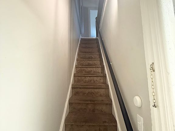 4th image of 141 N 8th St #4