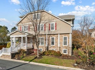 5139 9th St N, Arlington, VA 22205