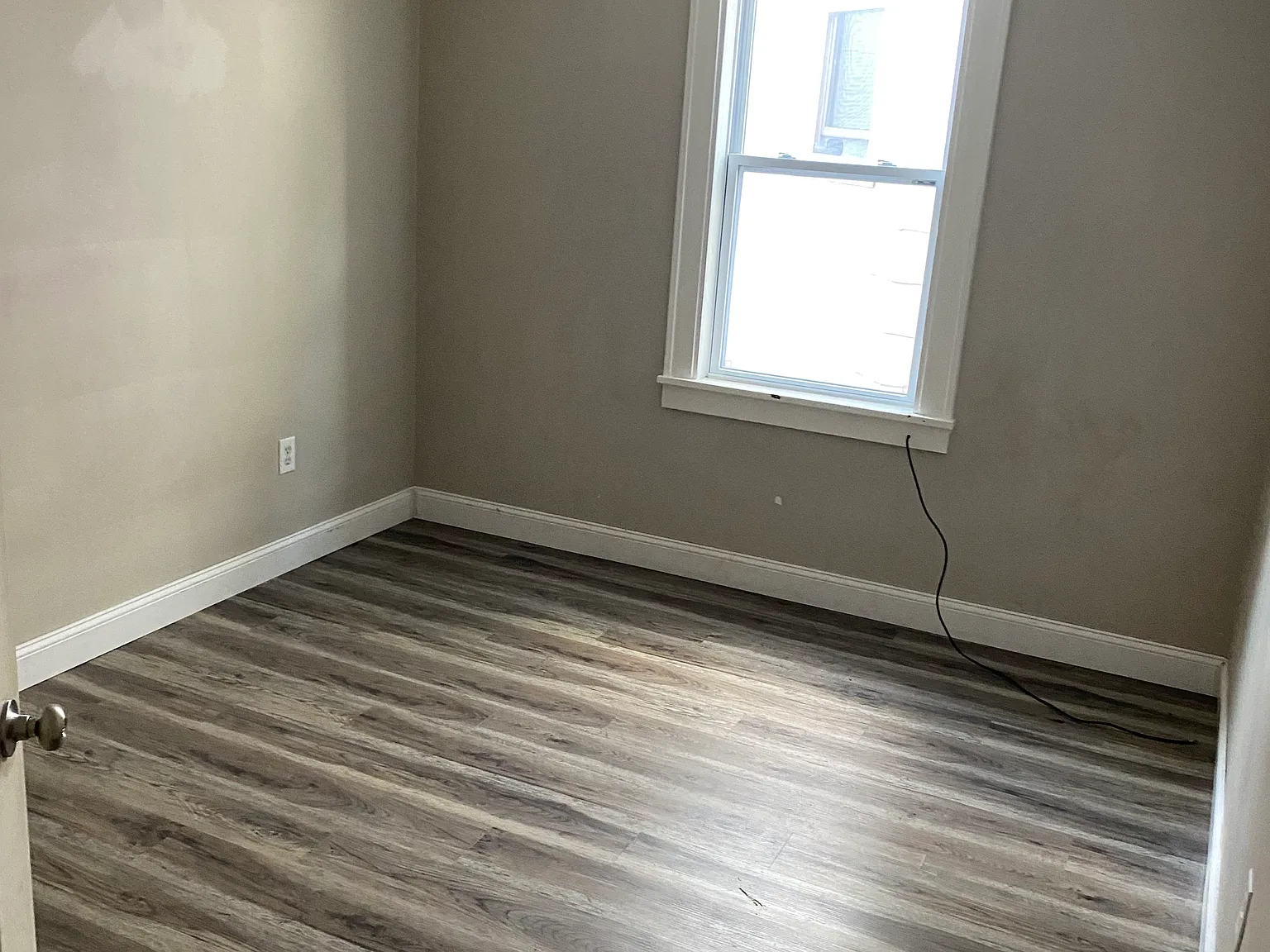 2 bed, $1,000 — Photo 4