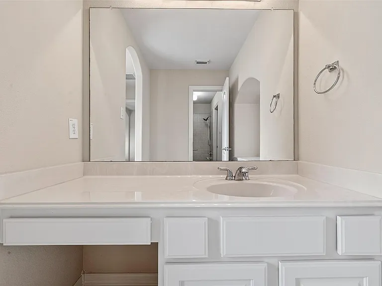 3406 Mystic Port Ct — Photo 35