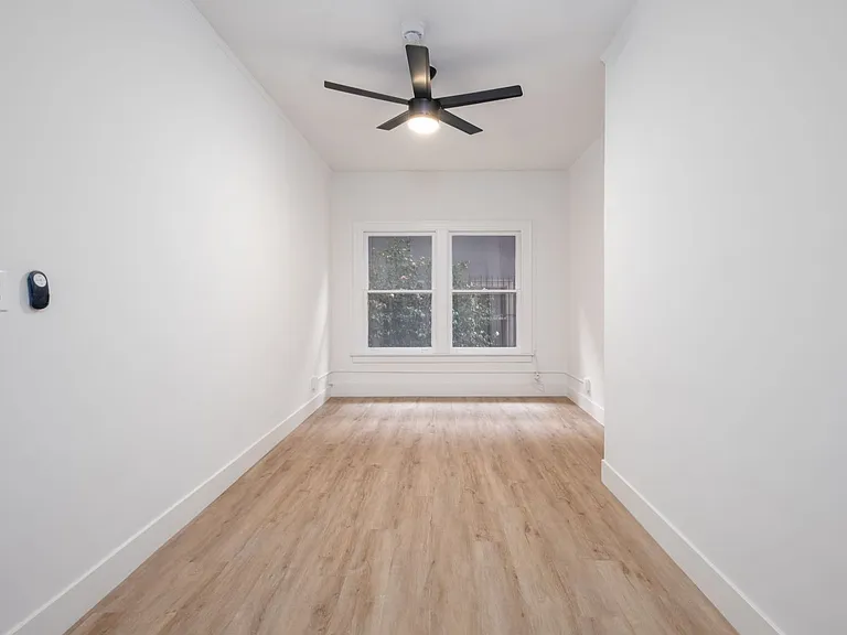 Westmore Manor | Newly Renovated Units in Heart of LA — Photo 25