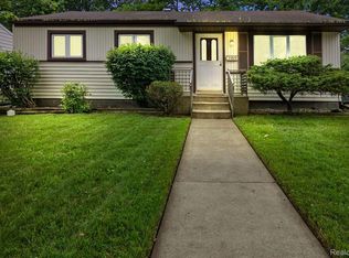 21809 La Salle Ave, Warren, MI 48089