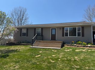 4916 S Boone Aire Dr, Traverse City, MI 49684