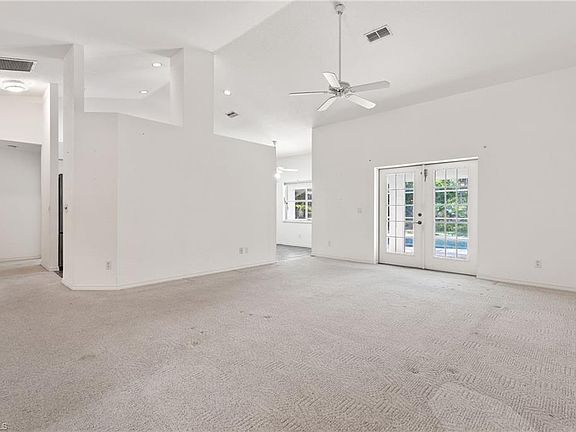5th image of 25147 Luci DR