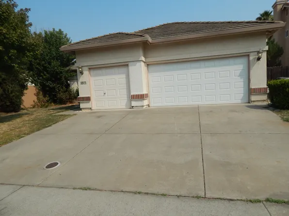 8921 Laguna Star Dr, Elk Grove, CA 95758