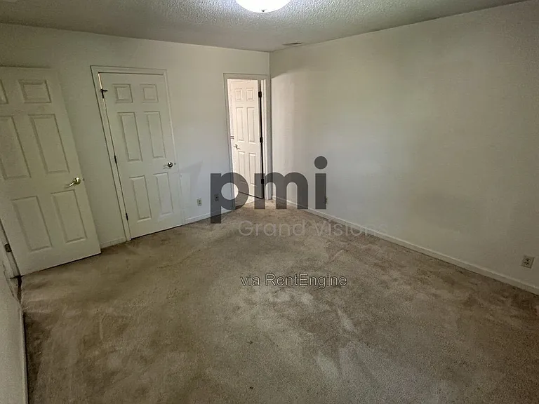 1306 Arthur Ave #12 — Photo 16