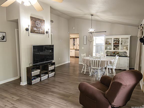 5th image of 22926 Skila Dr