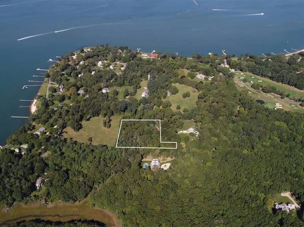 3 Dering Woods Ln, Shelter Island, NY 11964