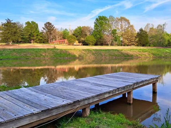 3540 Mount Carmel Rd, Camden, TN 38320