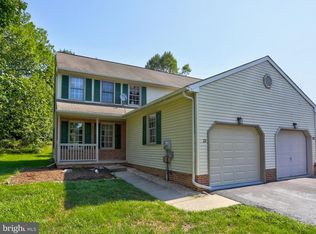 22 Greythorne Rd, Lancaster, PA 17603