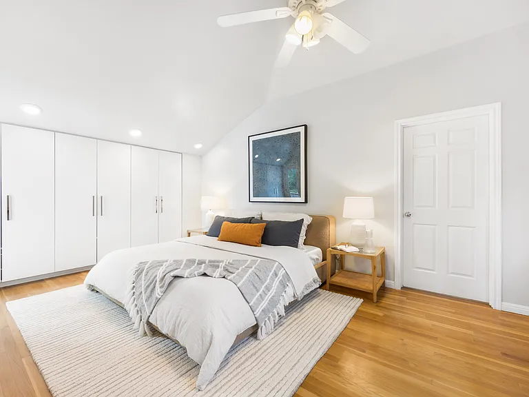 306 Pleasant Dr — Photo 13