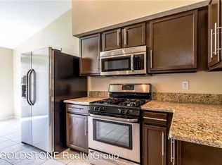 1320 Baythorn Dr, Zephyrhills, FL 33543