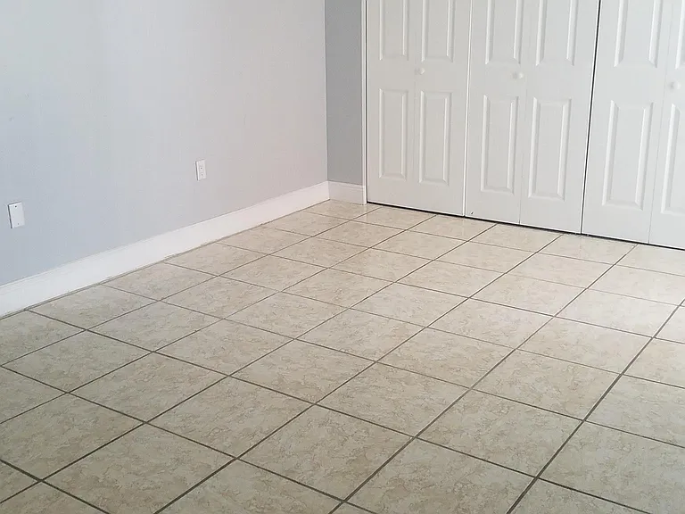 19751 SW 114th Ave — Photo 5
