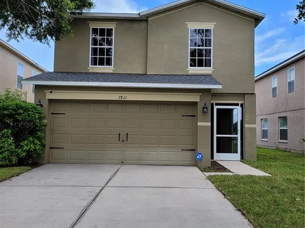 7811 Carriage Pointe Dr, Gibsonton, FL 33534
