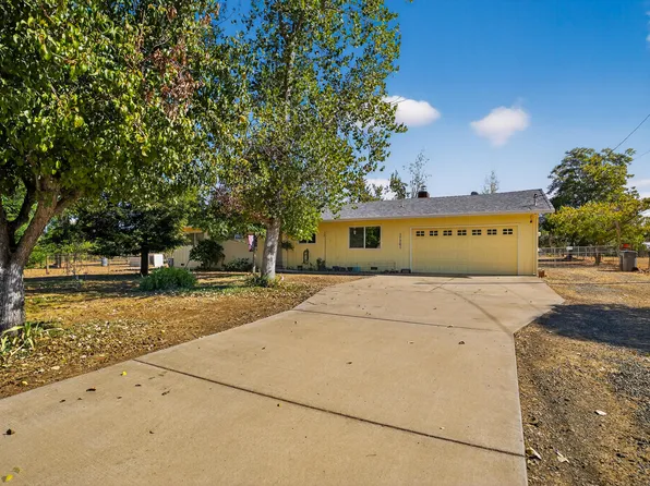 17201 Flowers Ln, Anderson, CA 96007