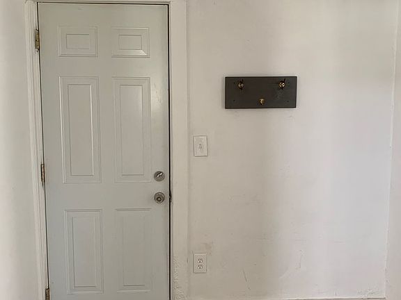 2nd image of 514 Ohio St APT 2