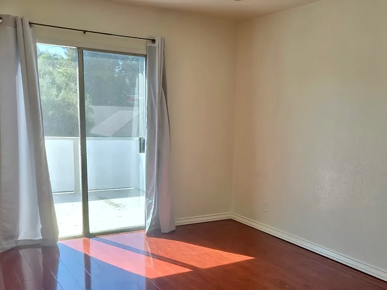 1011 N Del Sol Ln — Photo 8