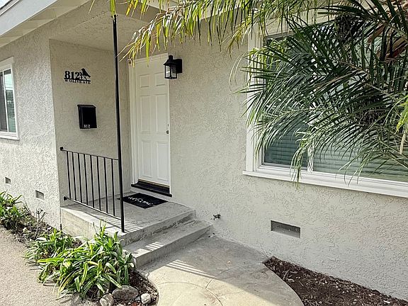 2nd image of 812 W Olive Ave #812