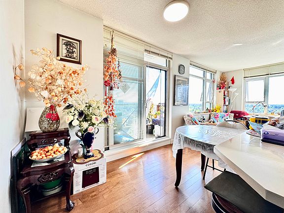 5th image of 8333 Anderson Rd #1501