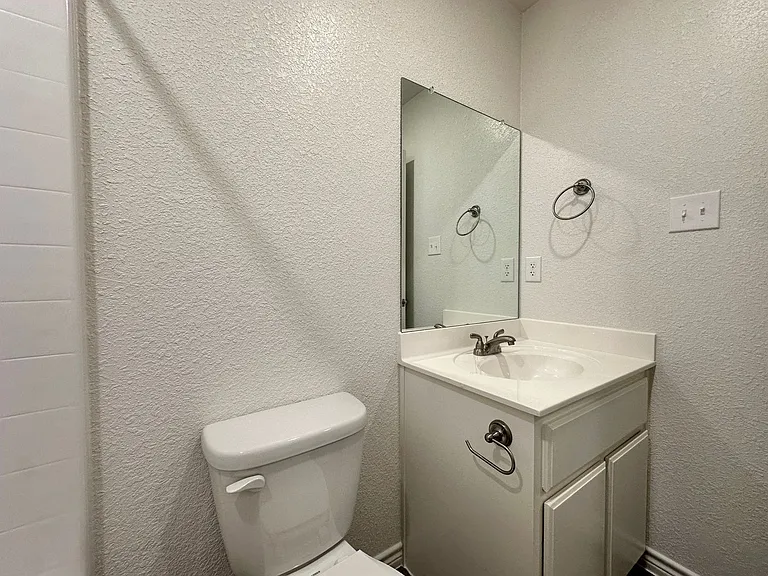 306B Dolphin Dr — Photo 18