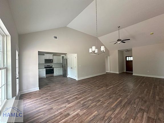 3rd image of 93 Freshwater Ln