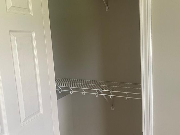 4th image of 704 Smith Way
